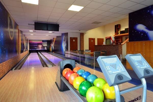HOTEL RAKOVEC – bowlingové centrum – Městská část Brno Bystrc