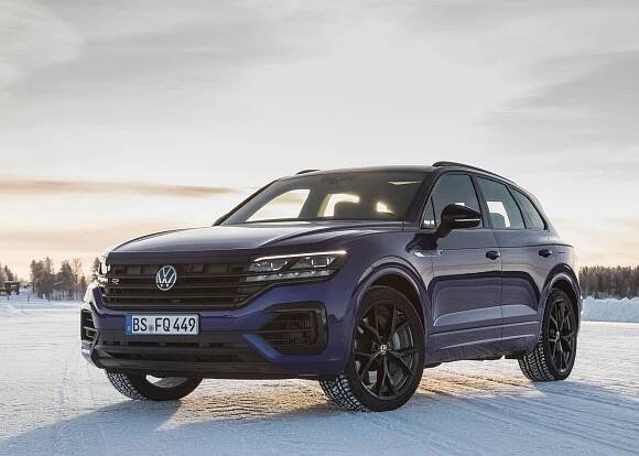 Volkswagen Touareg vyměnil V8 TDI za hybrid. Stojí přes dva miliony