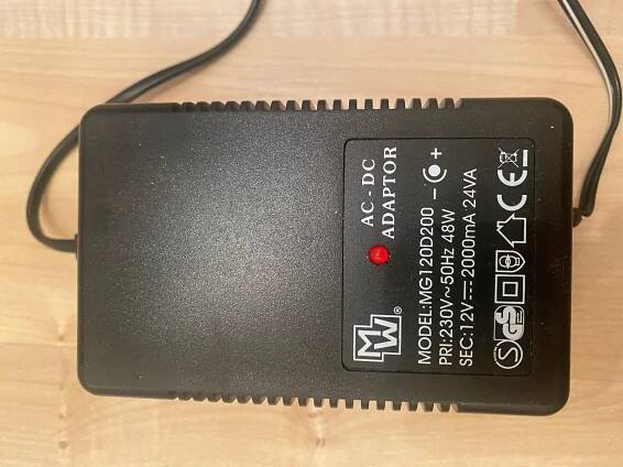 trafo - napájecí adaptér síťový - AC-DC - 12v-2000ma-nestabilizovany