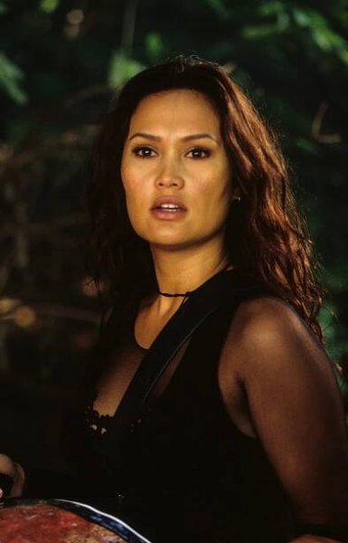 Lovci pokladů - Vraždící panenka - Z filmu - Tia Carrere