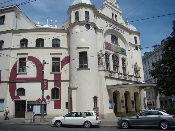 Databáze divadel / Divadelní architektura v Evropě