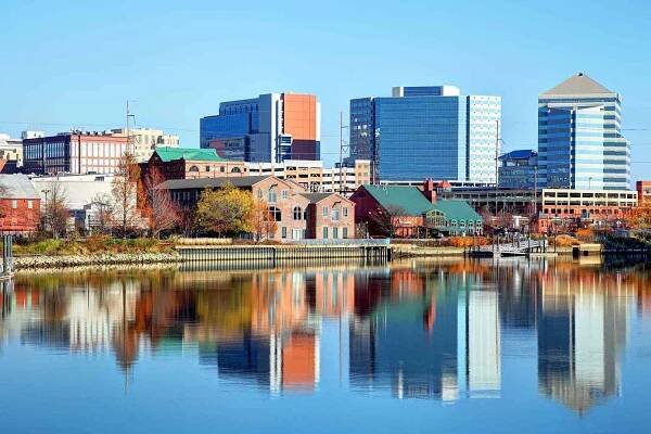 Wilmington, Delaware, Skyline reflected in water