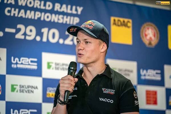 Erika Caise bude v Praze navigovat jezdec MS Moto2 Filip Salač. – Motor-Max.cz