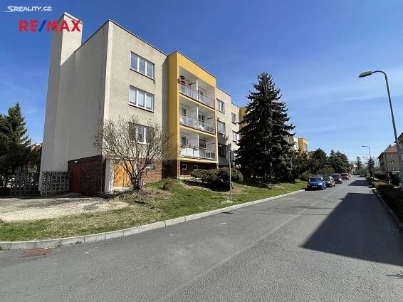 Prodej bytu 3+1 65 m², Smetanova, Unhošť