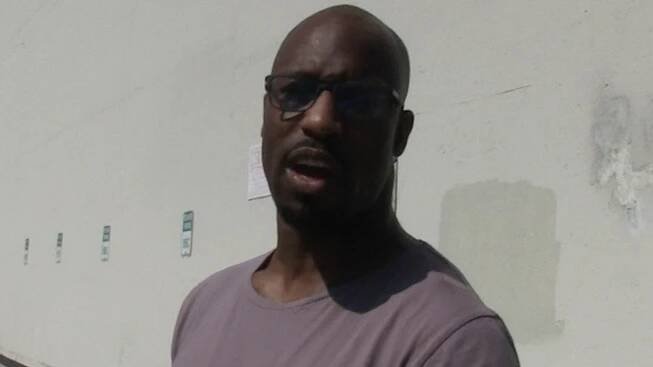 Vernon Davis 'Probably Would've Opted Out' of 2020 NFL Season Over COVID