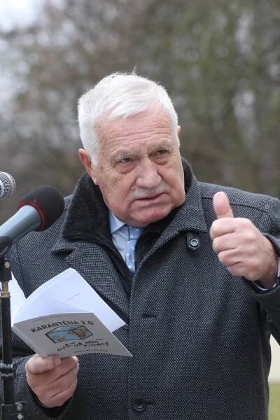 Klaus o pokutě a Vánocích: Na hory pojedu, ale bez skafandru. A zmínil očkování