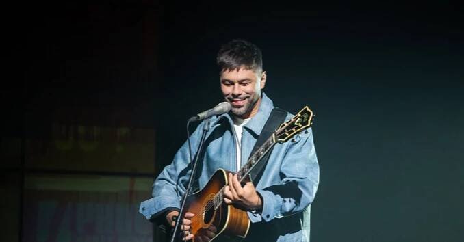 Slovenská star, zpěvák Ďurica, málem odmítl rádio. Bál se porušit zkušební dobu v práci