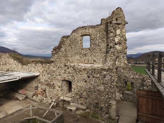 Hrad Revište | Spoznaj Slovensko