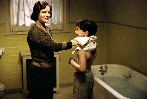 Cesta do zatracení - Z filmu - Jennifer Jason Leigh, Liam Aiken