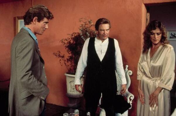 Anthony Andrews, Albert Finney, Jacqueline Bisset - Ve stínu vulkánu - Z filmu