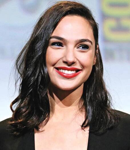 Snow White banned in Lebanon over Gal Gadot role