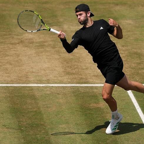 The Jacob Fearnley train continues at speed as British No 2 seals career-first at Queen’s