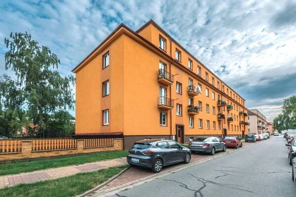 Prodej bytu 1+kk 38 m2, Rybitví | Reality.iDNES.cz 