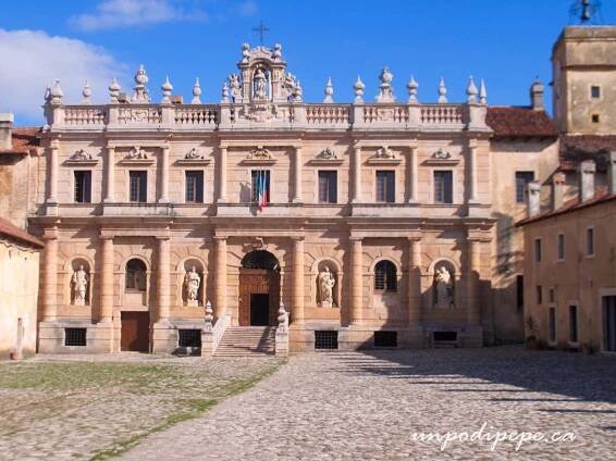 la-certosa-di-padula-facciata