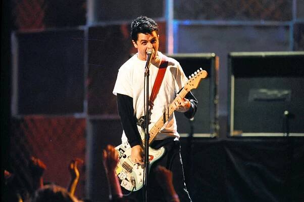 Billie Joe Armstrong at the 1994 MTV VMAs.