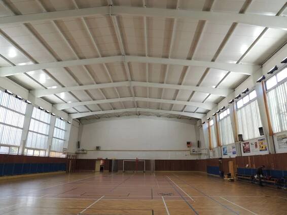 Osvětlení ve sportovních halách a tělocvičnách | Led4U.cz