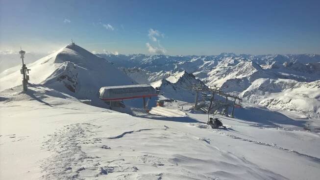 Mölltaler Gletscher v Korutanech: Slunečné svahy a ledovcové lyžování po celý rok - Premiumsports