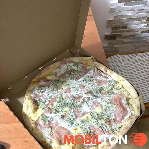 Fabbricia pizza Mělník - Vodárenská 3653 - pizza do ruky v vodárenská 3653