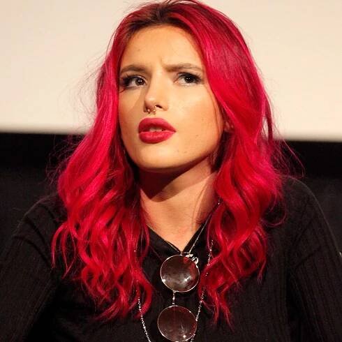 Bella Thorne Shuts Down a Troll Who Threatened Her on Twitter