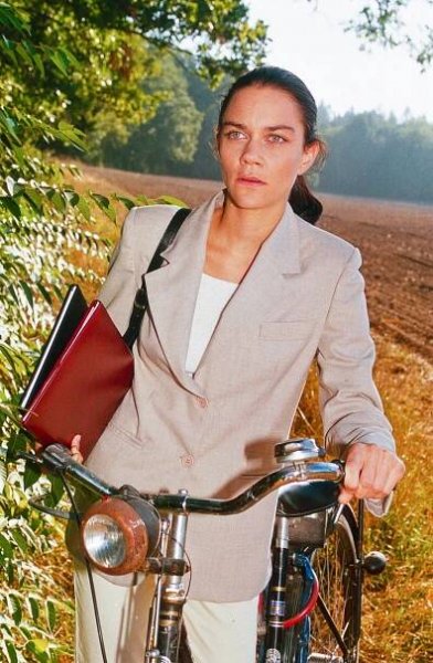 Julia - Eine ungewöhnliche Frau - Spontane Gefühle (S01E09) (2000)