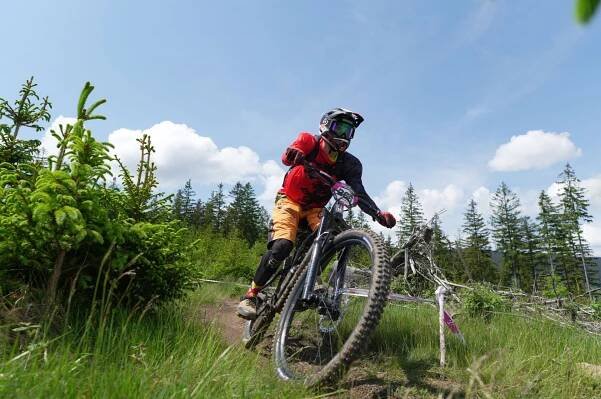 Horsefeathers Enduro Race Kraličák - foto Míra Špičák | Galerie | Česká Enduro Serie 
