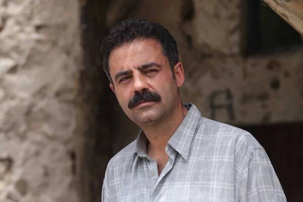Kara Ağaç Destanı - Toprak Kurdu - Z filmu