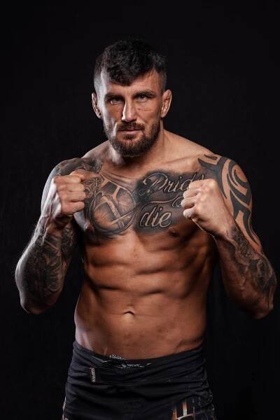 KVÍZ: Poznáš pravidlá boxu? Otestuj sa či vieš, čo je TKO a kam nemôže boxer udrieť protivníka | Galerie 1/24 | REFRESHER.cz