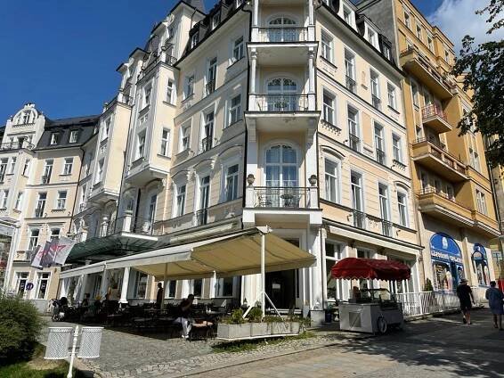 Pronájem hotelové restaurace, Mariánské Lázně – Nadin Reality
