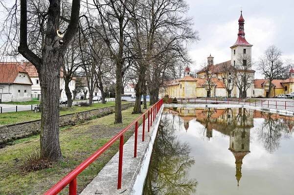 Obec Mariánské Radčice a její okolí.