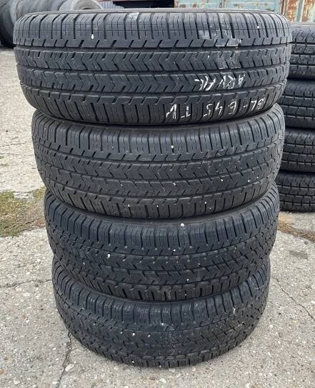 Michelin Agilis 215/60 R 17C, 4 ks, dezén 70%