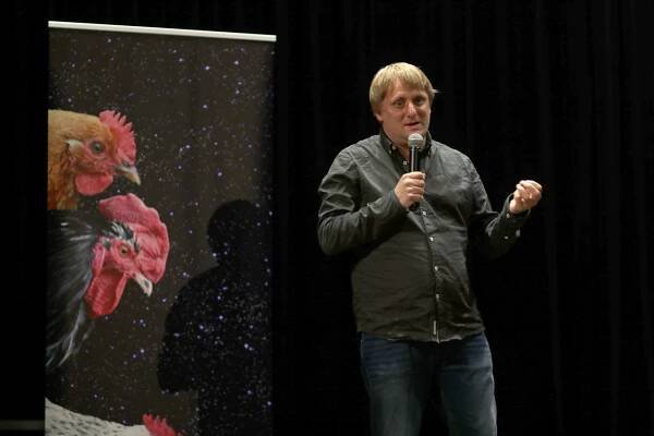 Vystoupení Lukáše Pavláska v kulturním domě. - Oficiální stránky obce Píšť