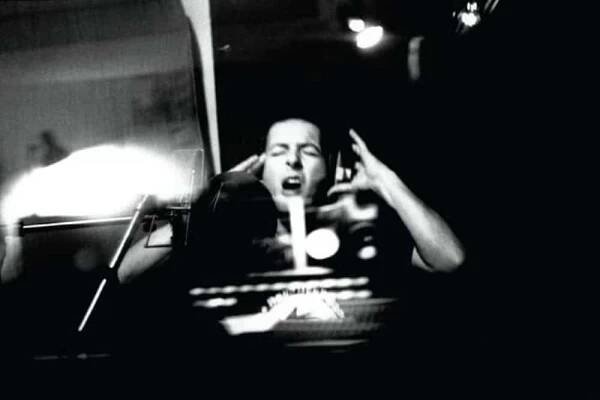 'Joe Strummer 002: The Mescaleros Years' Celebrates the Clash Founder's Next Band » PopMatters