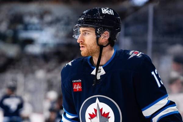 Winnipeg Jets sign Gabriel Vilardi to 6-year contract extension, avoid arbitration