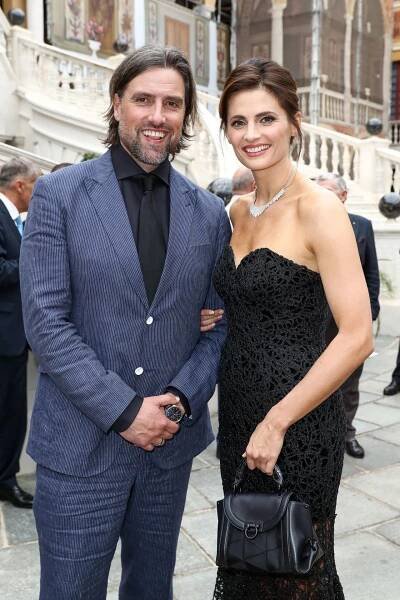 Stana Katic Style, Clothes, Outfits and Fashion • CelebMafia