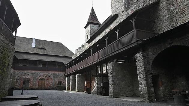 Podle kastelána Michala Koutného by na hradě Sovinci mohly stále existovat nějaké neobjevené prostory, jako jsou například podzemní sklepení.