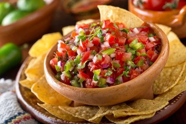 Rajčata na tisíc způsobů: Salsa Pico De Gallo - iMnam.cz