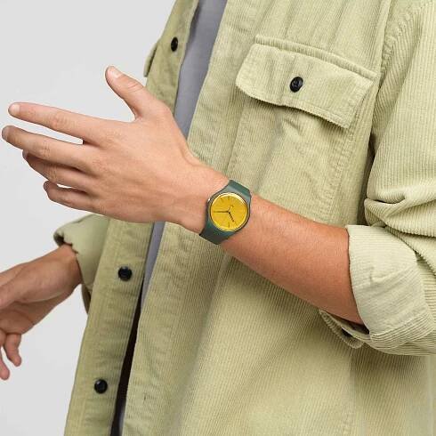 Swatch Gold In The Garden SO29G103 | Hodinky-365.cz