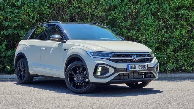 VW T-Roc R-Line 2.0 TSI: Pan Nenápadný, ale s pořádným motorem