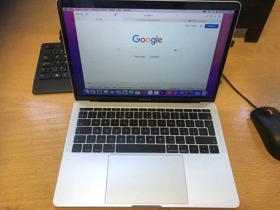 Prodám MacBook Pro 13, 8Gb, 128Gb za 15 000 CZK - 11/2021 - Apple Bazar
