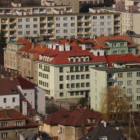 Praha 4 privatizuje, podle opozice jde o hokynářskou dražbu