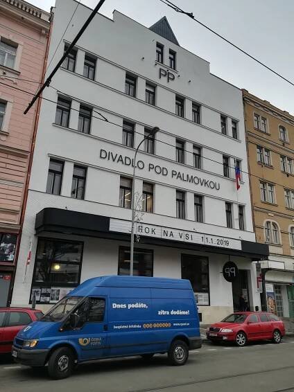 Divadlo pod Palmovkou | Rádi cestujeme | nejen levné letenky, ubytování, zimní pobyty