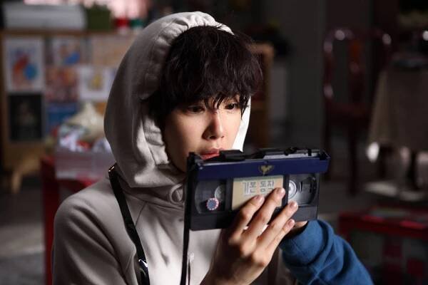 Namja sayongseolmyungseo (2013) | Filmotéka | ČSFD.cz