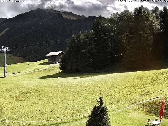 Webcam Riezlern – Live-Blick ins Kleinwalsertal - vorarlberg-cam.at