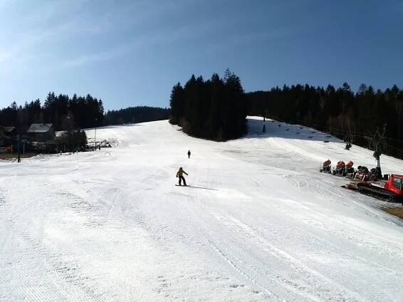 Lyžování v Horní Bečvě: skiareál Rališka | Slevomat.cz