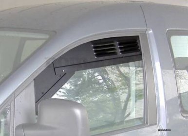 Větrací mřížky pro okno řidiče a spolujezdce - pro různé dodávky