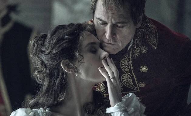 Joaquin Phoenix and Vanessa Kirby in Napoleon (2023)