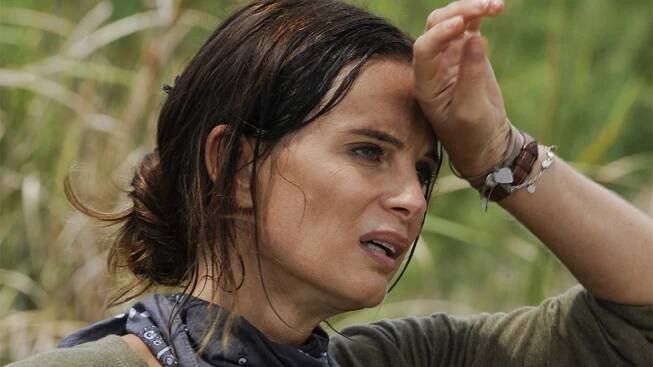 Status: Nežádoucí - Obléhaný - Z filmu - Gabrielle Anwar