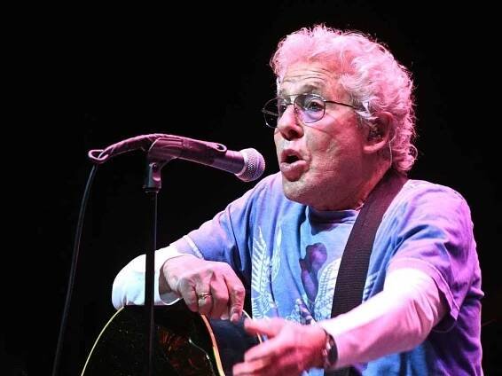 "Much as I appreciate you, I am not going to play Pinball Wizard!" Watch Roger Daltrey engage in lively conversation with entitled heckler
