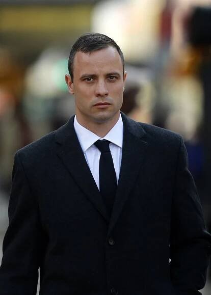 Obhájci Pistoriuse předvolali znalce akustiky, žalobce ho rozcupoval