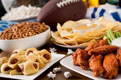 tailgate jídlo - americký fotbal kolektivní sport - stock snímky, obrázky a fotky